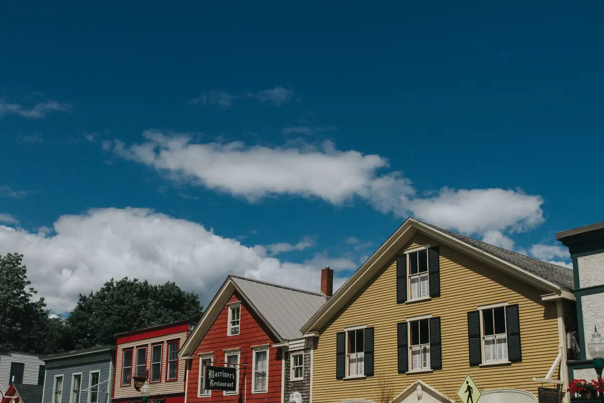 Modern architecture in Auburn, Maine