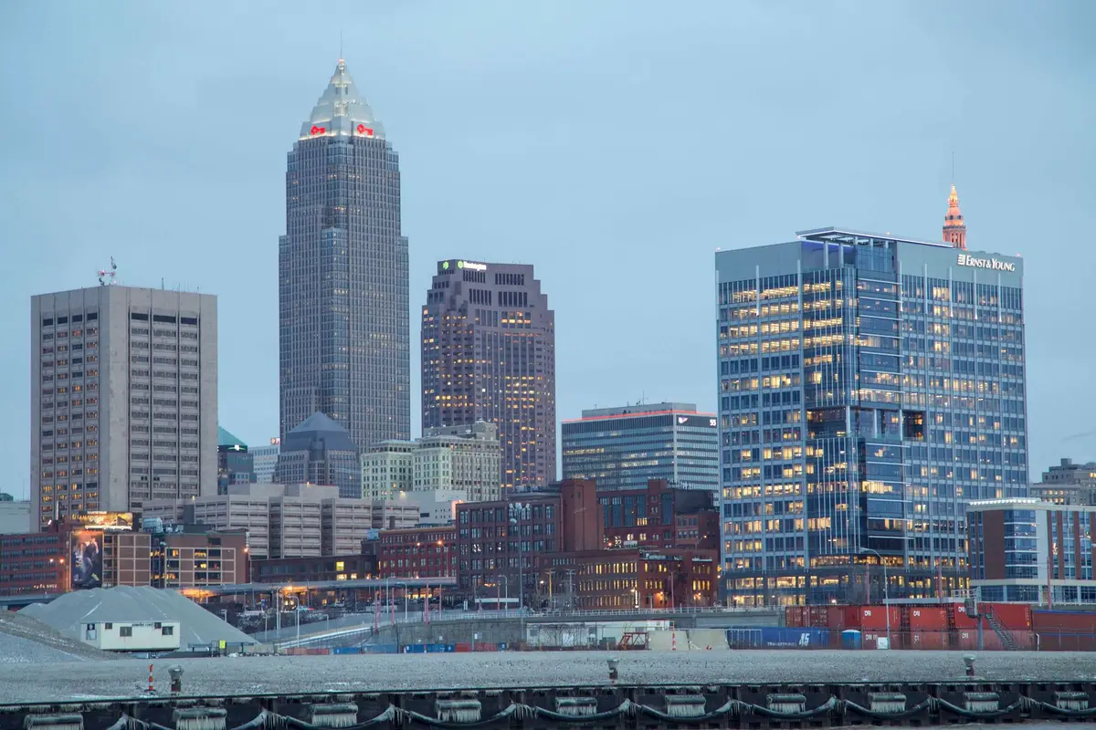 Cleveland, Ohio skyline at night