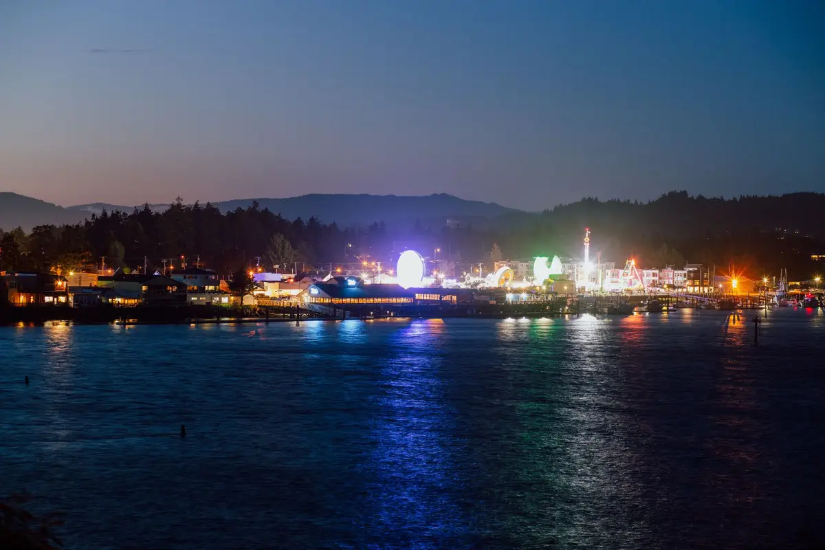 Gresham, Oregon skyline at night
