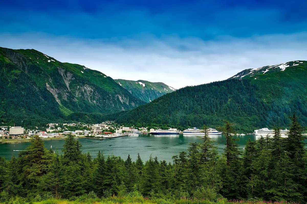 Downtown Juneau, Alaska skyline