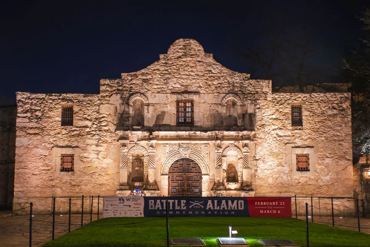 Mission, Texas skyline at night