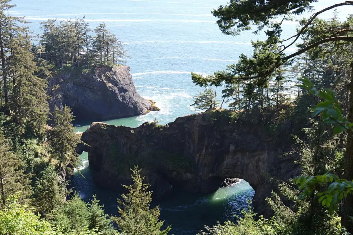 A wide Oregon landscape