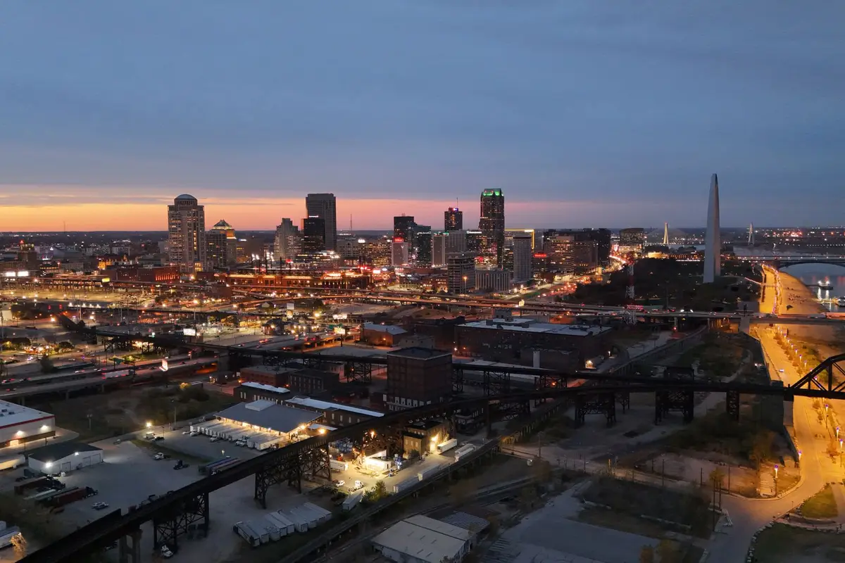 Springfield, Missouri skyline at night